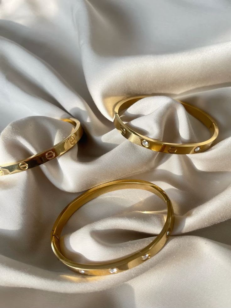The Aurelia Stack – Tarnish-Free 3-Piece Bangle Set