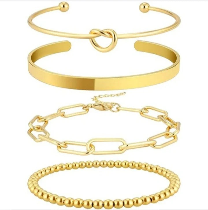 Lisa Luxe Gold Bangle Stack